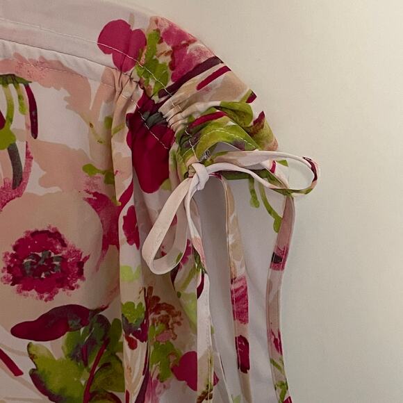 Lane Bryant Faux Wrap Tank Women's Size 22/24 White Floral Sleeveless Top 3X - Picture 6 of 8